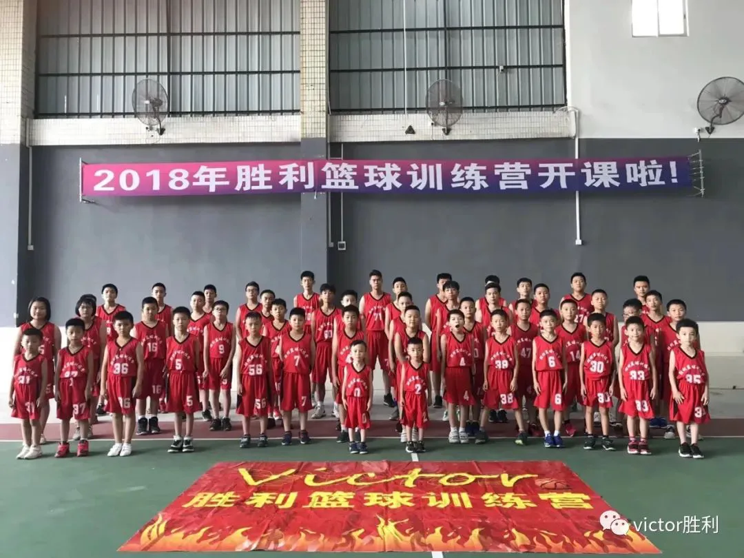 老年篮球爱好者如何保持罚球的手感?_0